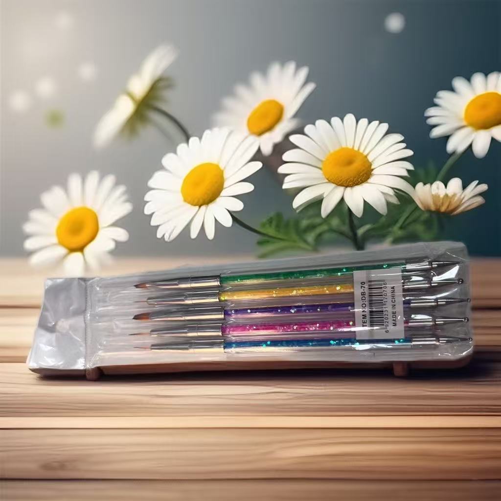 NAIL DECORATION BRUSH KIT